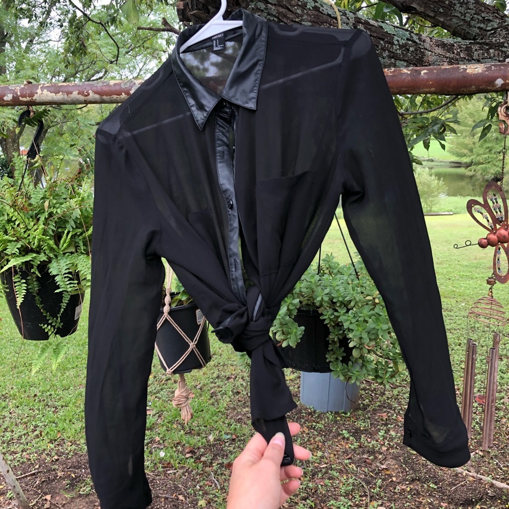 Button up - Picture 4 of 7